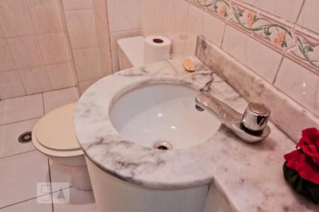 Apartamento à venda com 86m², 3 quartos e 2 vagas Apartamento à venda com 86m², 3 quartos e 2 vagasBanheiro