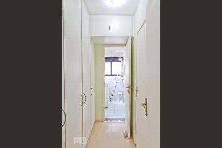 Apartamento à venda com 86m², 3 quartos e 2 vagas Apartamento à venda com 86m², 3 quartos e 2 vagasQuarto de serviço