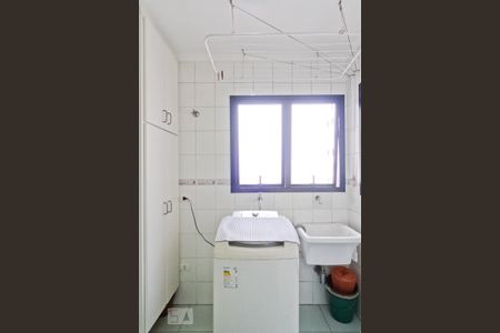 Apartamento à venda com 86m², 3 quartos e 2 vagas Apartamento à venda com 86m², 3 quartos e 2 vagasÁrea de Serviço