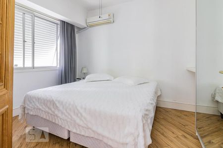 Dormitório de apartamento à venda com 1 quarto, 35m² em Centro Histórico, Porto Alegre