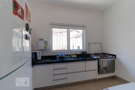 Casa à venda com 300m², 5 quartos e 4 vagas Casa à venda com 300m², 5 quartos e 4 vagasCozinha 01
