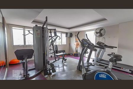 Studio à venda com 33m², 1 quarto e 1 vaga Studio à venda com 33m², 1 quarto e 1 vagaÁrea comum - Academia