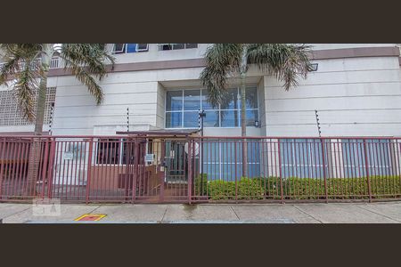 Studio à venda com 33m², 1 quarto e 1 vaga Studio à venda com 33m², 1 quarto e 1 vagaFachada