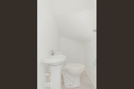 Lavabo de casa de condomínio para alugar com 2 quartos, 65m² em Vila Ré, São Paulo