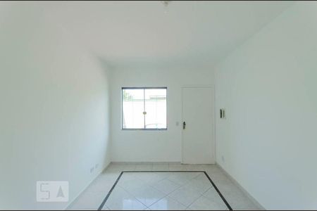 Sala de casa de condomínio para alugar com 2 quartos, 65m² em Vila Ré, São Paulo
