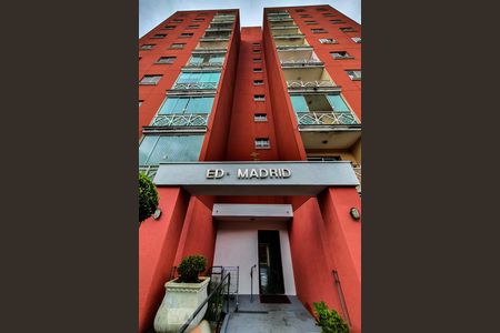 Apartamento para alugar com 54m², 2 quartos e 1 vaga Apartamento para alugar com 54m², 2 quartos e 1 vagaFachada