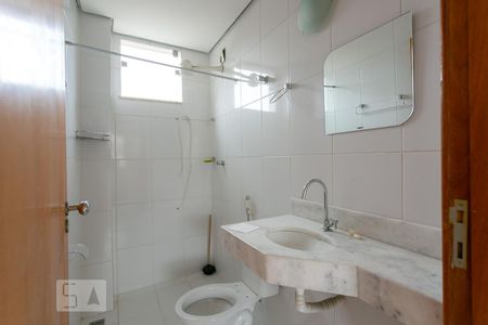 Apartamento à venda com 70m², 3 quartos e 1 vaga Apartamento à venda com 70m², 3 quartos e 1 vagaBanheiro