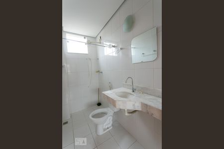 Apartamento à venda com 70m², 3 quartos e 1 vaga Apartamento à venda com 70m², 3 quartos e 1 vagaBanheiro