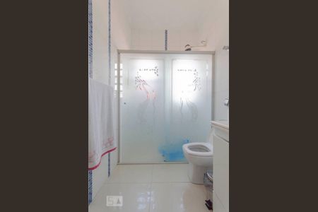 Casa à venda com 210m², 3 quartos e 3 vagasBanheiro