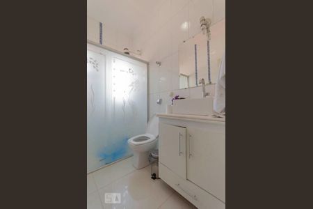 Casa à venda com 210m², 3 quartos e 3 vagasBanheiro