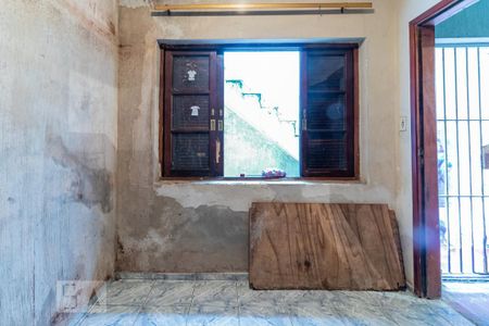 Casa à venda com 199m², 3 quartos e 5 vagas Casa à venda com 199m², 3 quartos e 5 vagasQuarto de Serviço