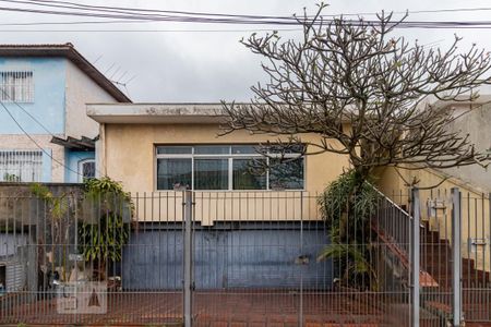 Casa à venda com 199m², 3 quartos e 5 vagas Casa à venda com 199m², 3 quartos e 5 vagasFachada da Casa