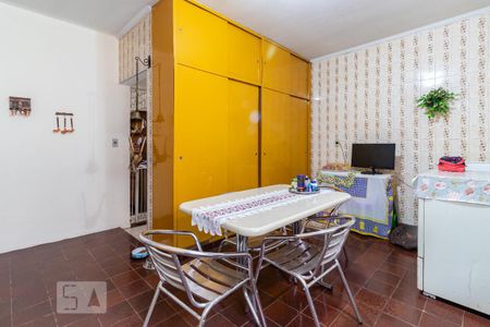 Casa à venda com 199m², 3 quartos e 5 vagas Casa à venda com 199m², 3 quartos e 5 vagasCozinha