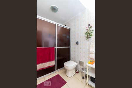 Casa à venda com 199m², 3 quartos e 5 vagas Casa à venda com 199m², 3 quartos e 5 vagasBanheiro