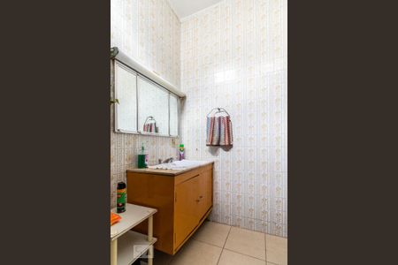 Casa à venda com 199m², 3 quartos e 5 vagas Casa à venda com 199m², 3 quartos e 5 vagasBanheiro