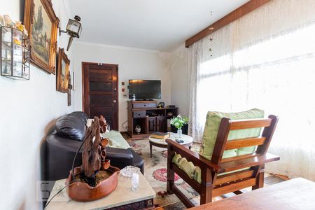 Casa à venda com 199m², 3 quartos e 5 vagas Casa à venda com 199m², 3 quartos e 5 vagasSala de TV