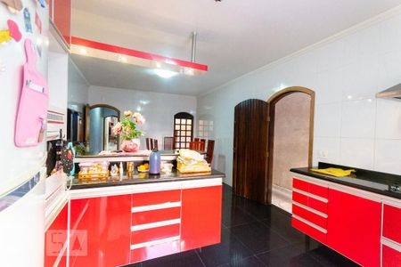 Casa à venda com 264m², 3 quartos e 4 vagas Casa à venda com 264m², 3 quartos e 4 vagasCozinha