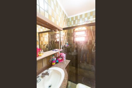 Casa à venda com 264m², 3 quartos e 4 vagas Casa à venda com 264m², 3 quartos e 4 vagasBanheiro da Suíte 2