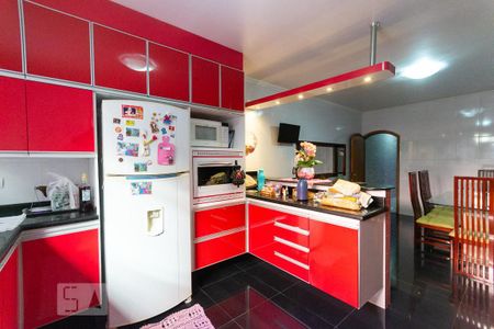 Casa à venda com 264m², 3 quartos e 4 vagas Casa à venda com 264m², 3 quartos e 4 vagasCozinha