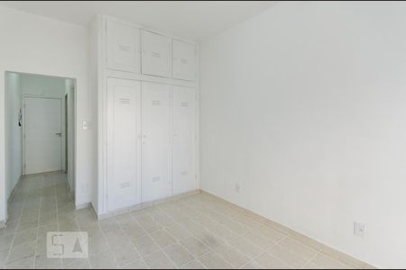Sala e quarto de kitnet/studio para alugar com 1 quarto, 29m² em Aparecida, Santos