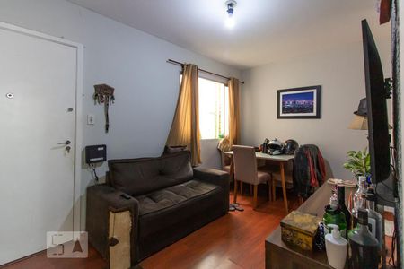Sala de apartamento para alugar com 2 quartos, 47m² em Jardim da Glória, Cotia