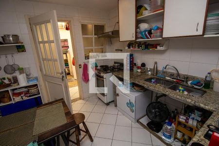 Casa de condomínio à venda com 85m², 2 quartos e 2 vagas Casa de condomínio à venda com 85m², 2 quartos e 2 vagasCozinha