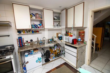 Casa de condomínio à venda com 85m², 2 quartos e 2 vagas Casa de condomínio à venda com 85m², 2 quartos e 2 vagasCozinha