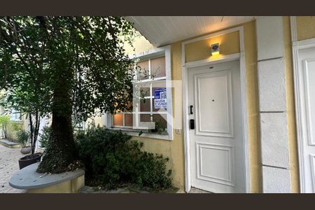 Casa de condomínio à venda com 85m², 2 quartos e 2 vagas Casa de condomínio à venda com 85m², 2 quartos e 2 vagasPlaquinha