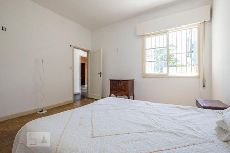 Casa à venda com 300m², 4 quartos e 3 vagas Casa à venda com 300m², 4 quartos e 3 vagasQuarto 3