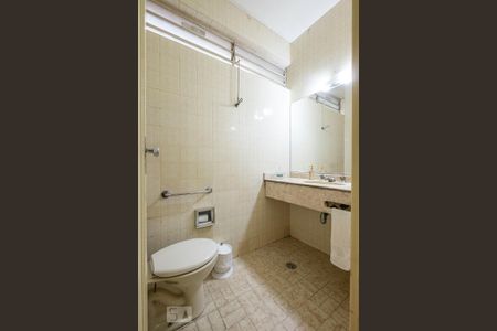 Casa à venda com 300m², 4 quartos e 3 vagas Casa à venda com 300m², 4 quartos e 3 vagasLavabo