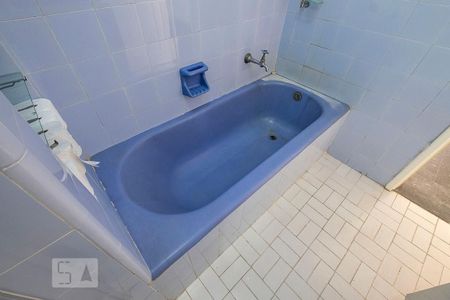 Casa à venda com 300m², 4 quartos e 3 vagas Casa à venda com 300m², 4 quartos e 3 vagasBanheiro Social 2