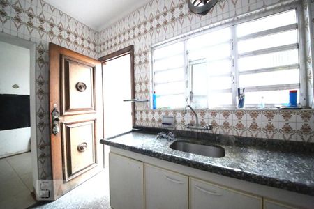 Casa para alugar com 240m², 3 quartos e 2 vagasCozinha