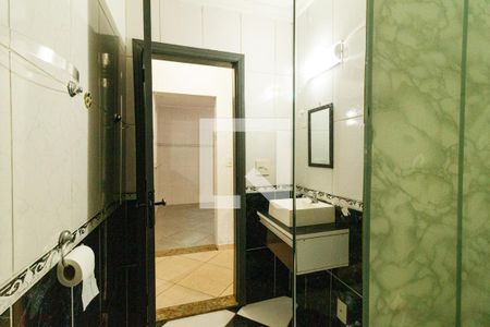 Banheiro de casa para alugar com 1 quarto, 140m² em Jardim Modelo, São Paulo