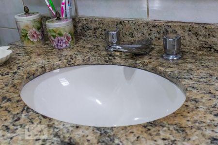 Casa à venda com 712m², 6 quartos e 4 vagas Casa à venda com 712m², 6 quartos e 4 vagasBanheiro da suíte 1