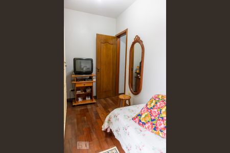 Casa à venda com 712m², 6 quartos e 4 vagas Casa à venda com 712m², 6 quartos e 4 vagasSuíte 3