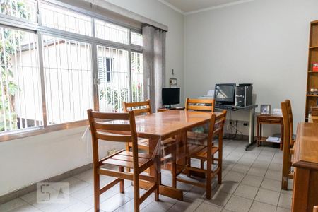 Casa à venda com 712m², 6 quartos e 4 vagas Casa à venda com 712m², 6 quartos e 4 vagasQuarto 2