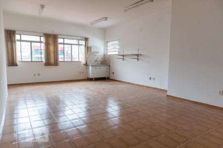 Casa à venda com 712m², 6 quartos e 4 vagas Casa à venda com 712m², 6 quartos e 4 vagasSalão