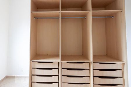 Apartamento para alugar com 65m², 3 quartos e 1 vaga Apartamento para alugar com 65m², 3 quartos e 1 vagaSuíte - Armários