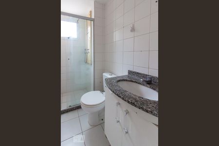 Apartamento para alugar com 65m², 3 quartos e 1 vaga Apartamento para alugar com 65m², 3 quartos e 1 vagaBanheiro da Suíte