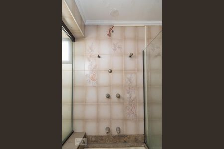 Apartamento à venda com 170m², 4 quartos e 3 vagas Apartamento à venda com 170m², 4 quartos e 3 vagasChuveiro