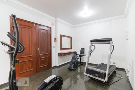 Apartamento à venda com 170m², 4 quartos e 3 vagas Apartamento à venda com 170m², 4 quartos e 3 vagasAcademia