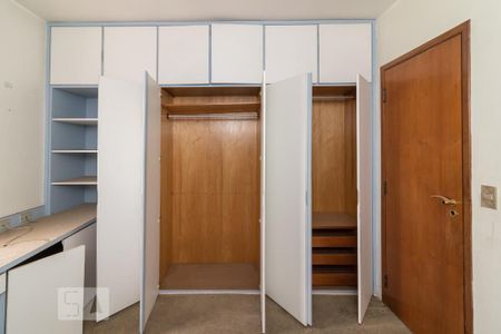 Apartamento à venda com 170m², 4 quartos e 3 vagas Apartamento à venda com 170m², 4 quartos e 3 vagasSuíte 1