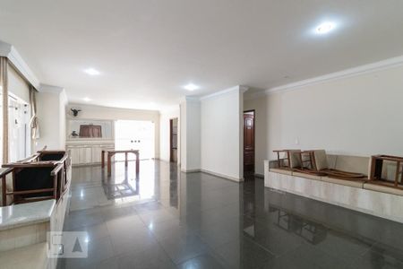 Apartamento à venda com 170m², 4 quartos e 3 vagas Apartamento à venda com 170m², 4 quartos e 3 vagasSalão de festas