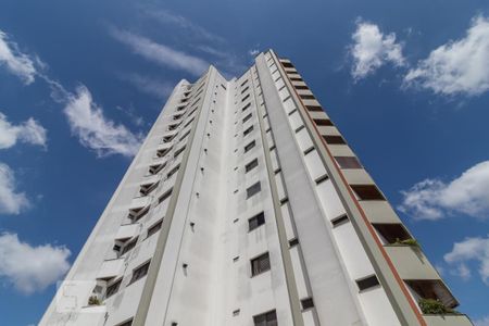 Apartamento à venda com 170m², 4 quartos e 3 vagas Apartamento à venda com 170m², 4 quartos e 3 vagasFachada