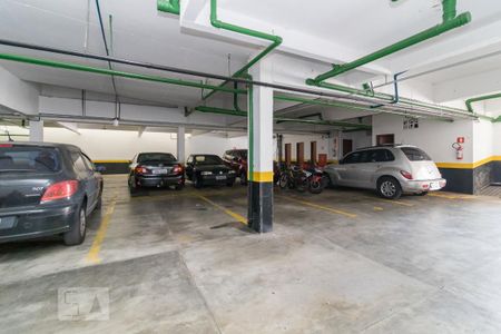 Apartamento à venda com 170m², 4 quartos e 3 vagas Apartamento à venda com 170m², 4 quartos e 3 vagasGaragem