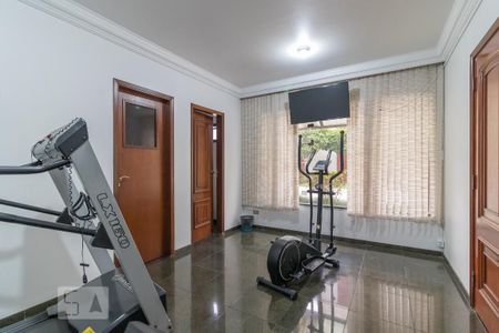 Apartamento à venda com 170m², 4 quartos e 3 vagas Apartamento à venda com 170m², 4 quartos e 3 vagasAcademia