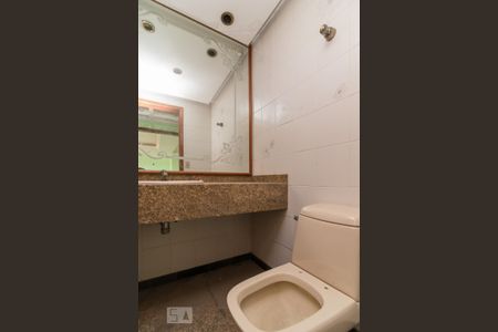 Apartamento à venda com 170m², 4 quartos e 3 vagas Apartamento à venda com 170m², 4 quartos e 3 vagasLavabo