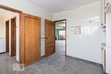 Apartamento à venda com 170m², 4 quartos e 3 vagas Apartamento à venda com 170m², 4 quartos e 3 vagasCozinha