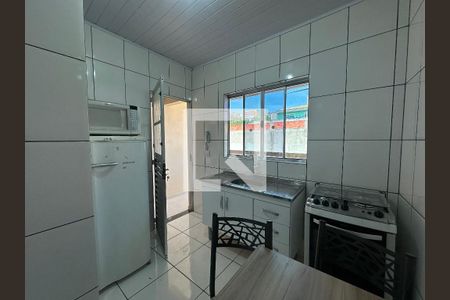 Sala/Cozinha de kitnet/studio para alugar com 1 quarto, 37m² em Jardim Graziela, Barueri