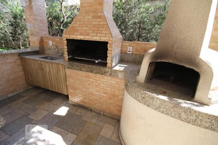 Apartamento à venda com 160m², 3 quartos e 3 vagasChurrasqueira